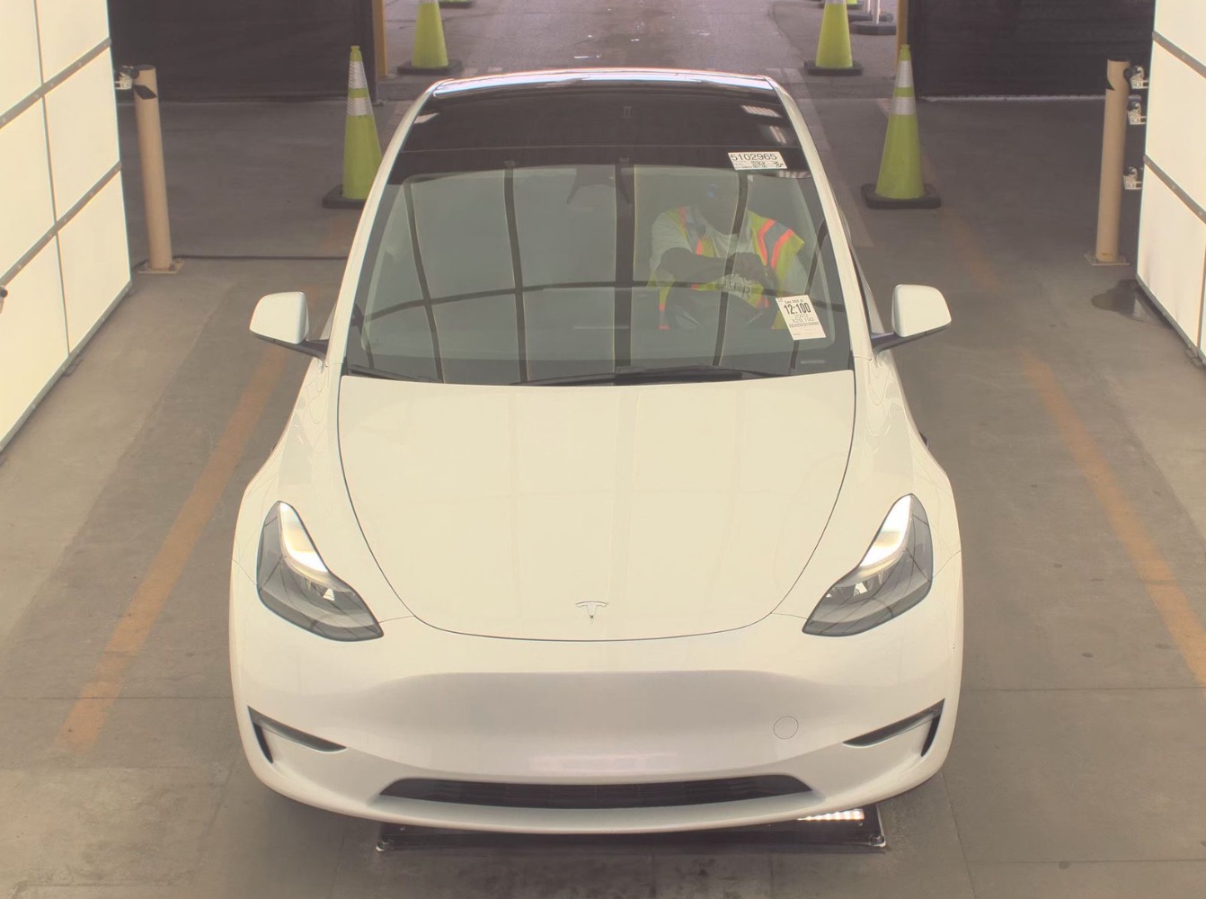 tesla model y 2023 7SAYGAEE9PF786596 image tesla model y 2023 7SAYGAEE9PF786596 image